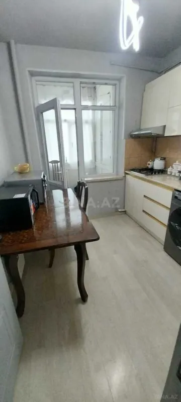 Kirayə verilir 2 otaqlı mənzil 60 m²