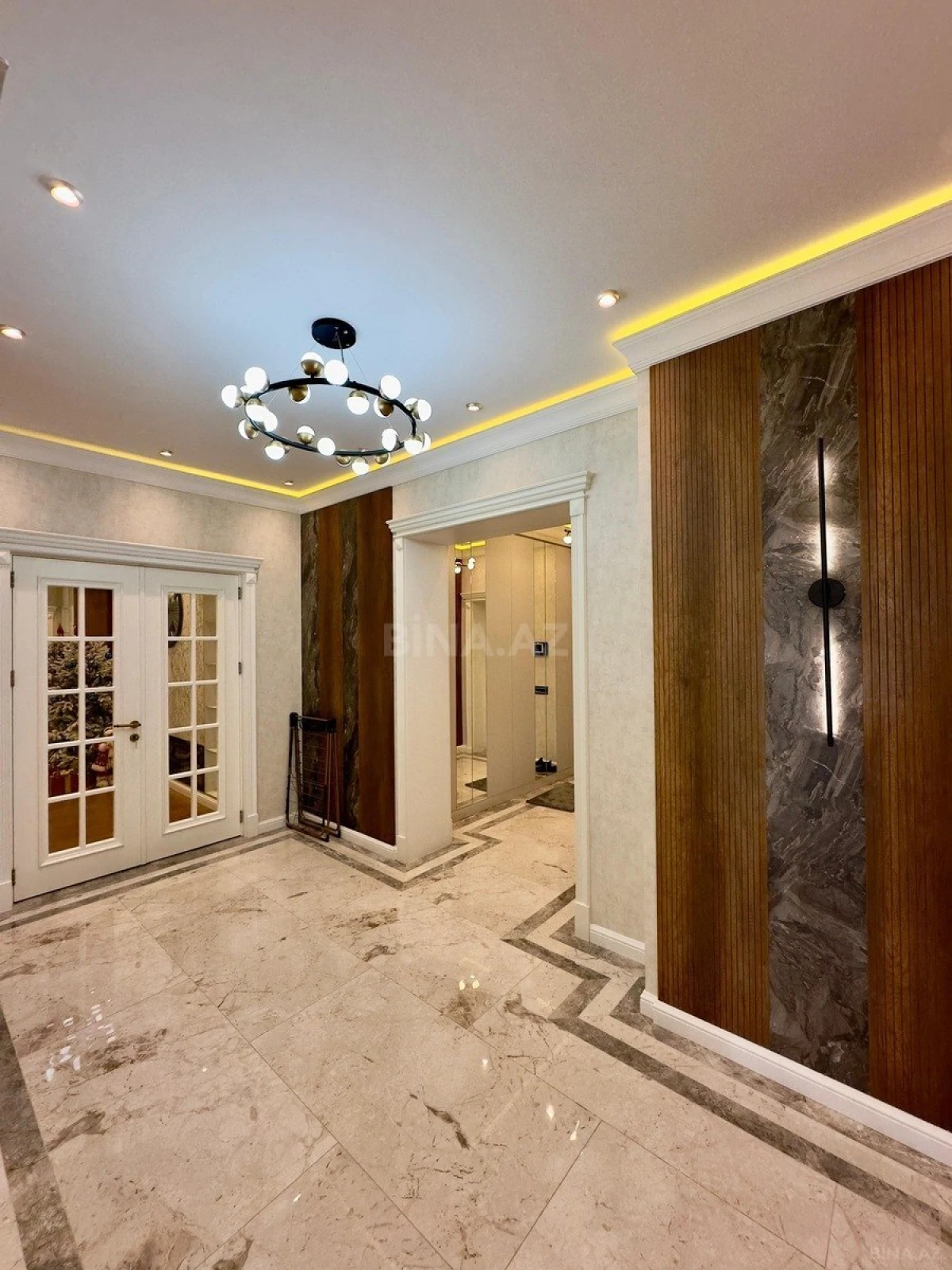 Kirayə verilir 2 otaqlı mənzil 95 m²