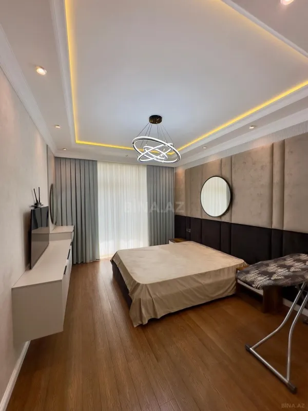 Kirayə verilir 2 otaqlı mənzil 95 m²