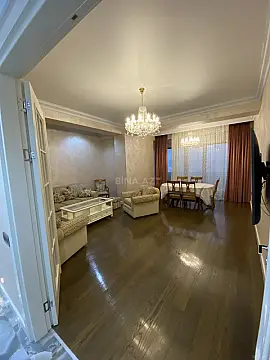 Satılır 3 otaqlı mənzil 155 m²
