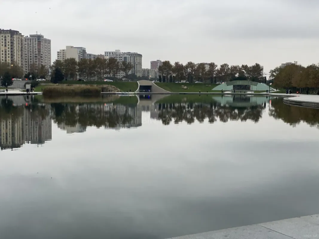 Satılır 3 otaqlı mənzil 155 m²