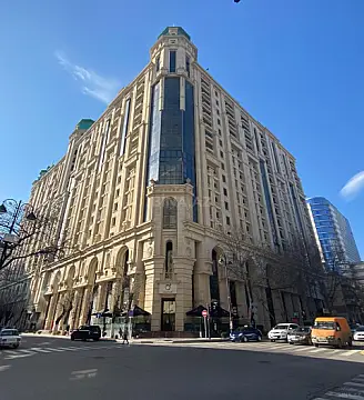 Satılır 4 otaqlı mənzil 211 m² — Bakı, Nizami 4 otaq 211.00 m²