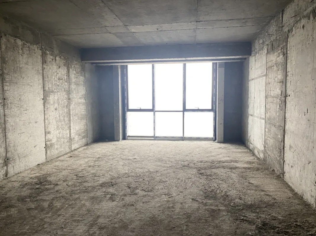 Satılır 4 otaqlı mənzil 211 m²