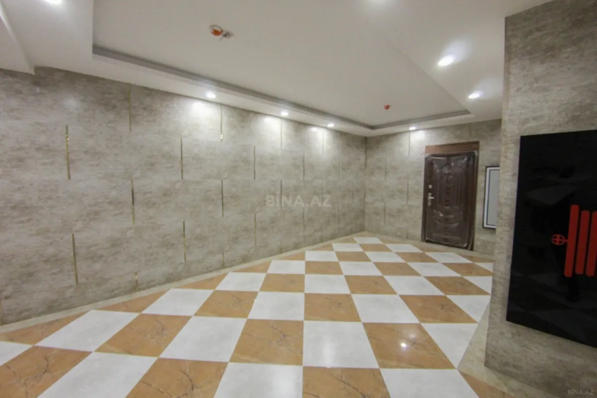 Satılır 4 otaqlı mənzil 211 m²