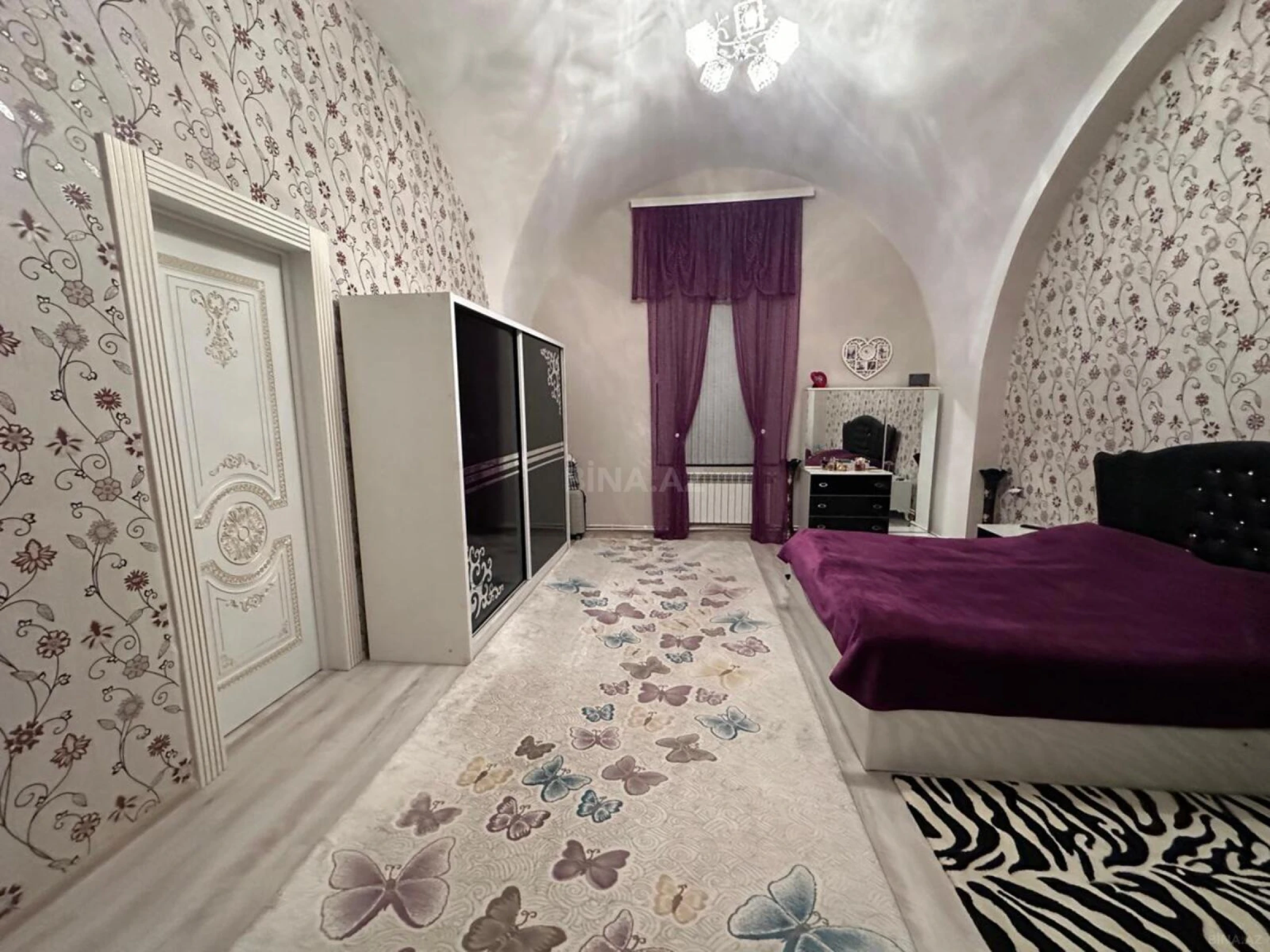 Satılır 4 otaqlı mənzil 112 m²