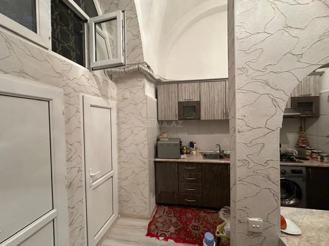 Satılır 4 otaqlı mənzil 112 m²