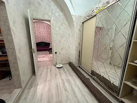 Satılır 4 otaqlı mənzil 112 m²