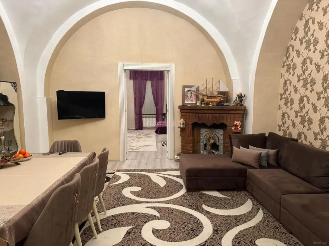 Satılır 4 otaqlı mənzil 112 m²