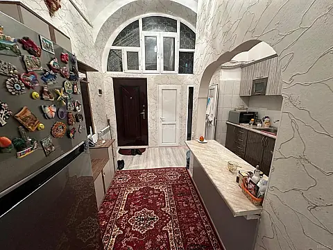 Satılır 4 otaqlı mənzil 112 m²