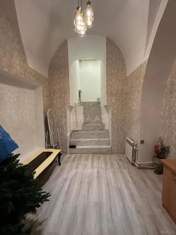 Satılır 4 otaqlı mənzil 112 m²
