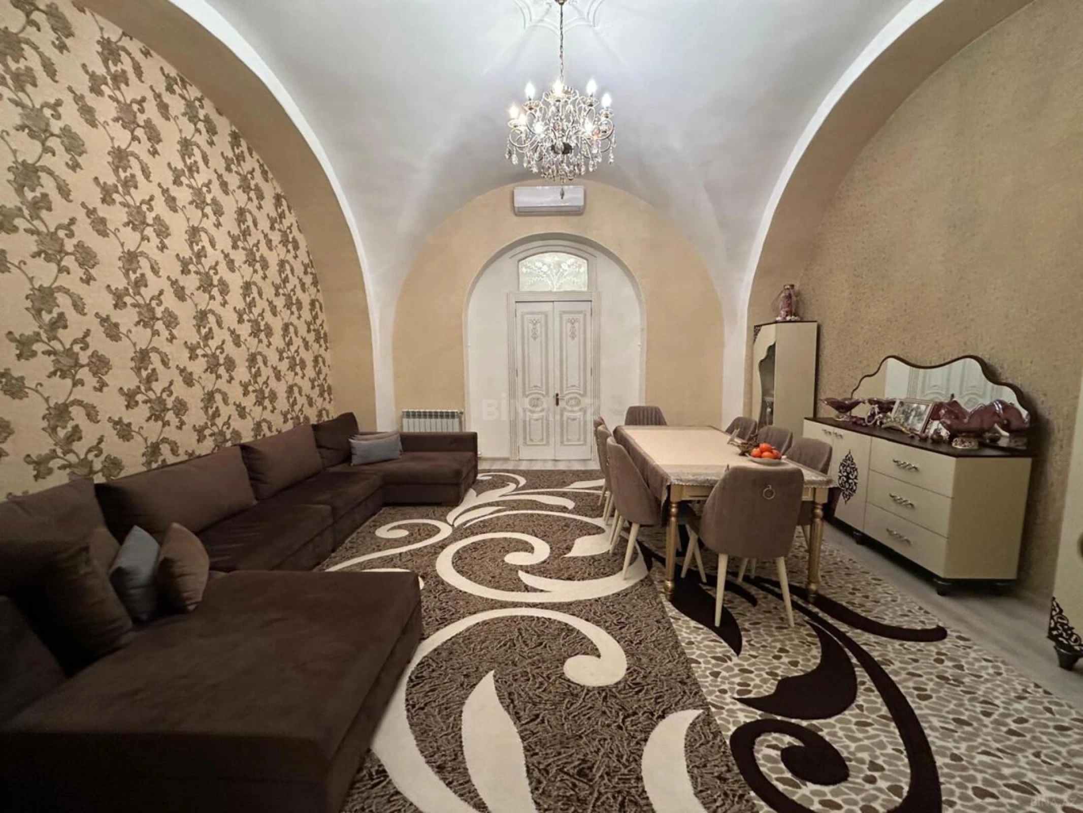 Satılır 4 otaqlı mənzil 112 m²