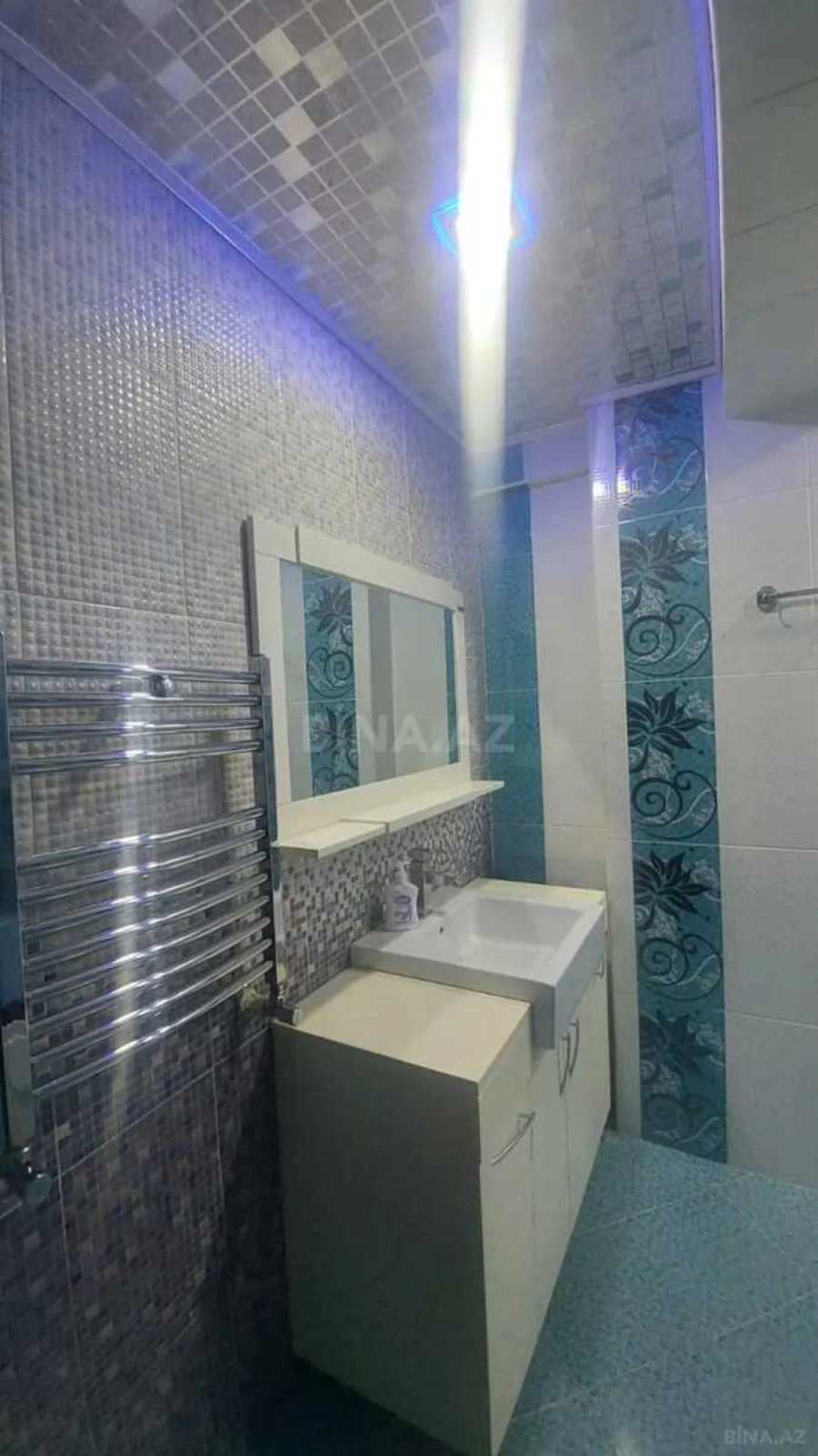 Kirayə verilir 3 otaqlı mənzil 155 m²