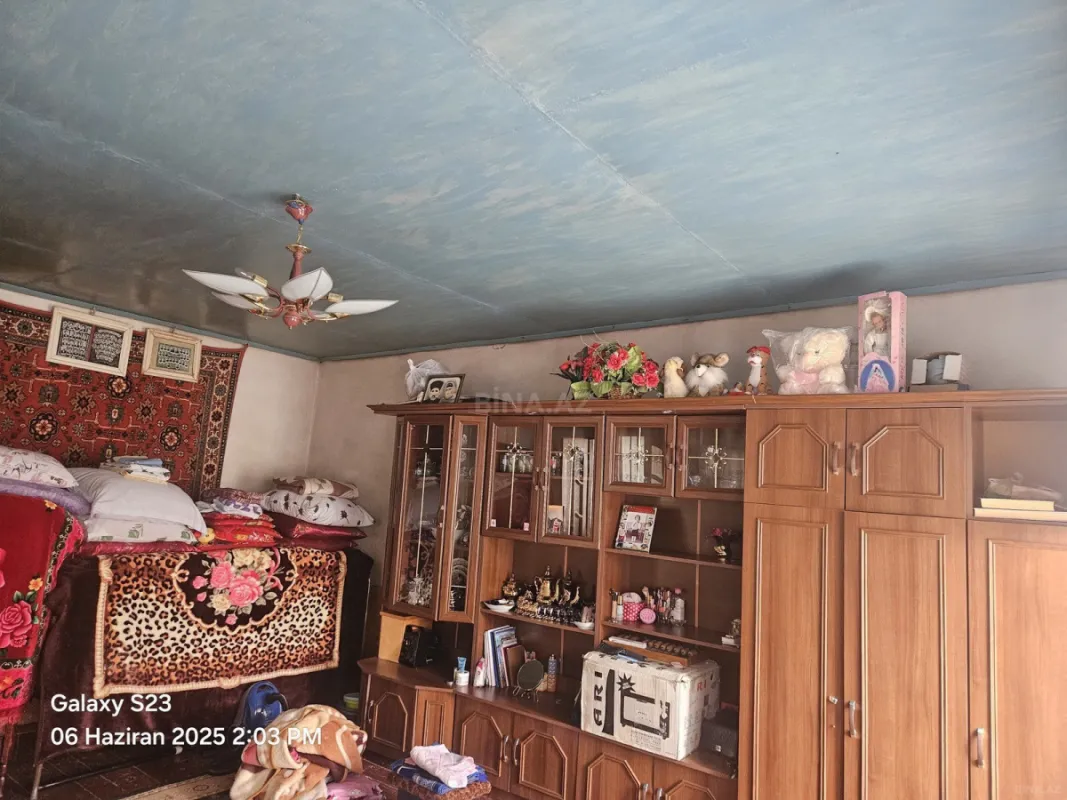 Satılır 4 otaqlı həyət evi 196 m²