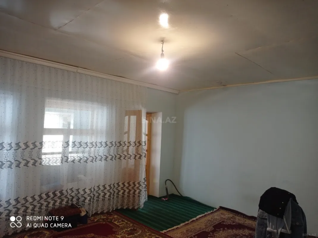 Satılır 4 otaqlı həyət evi 196 m²