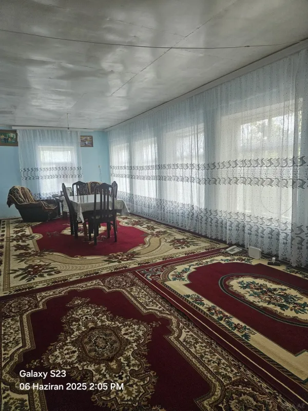 Satılır 4 otaqlı həyət evi 196 m²