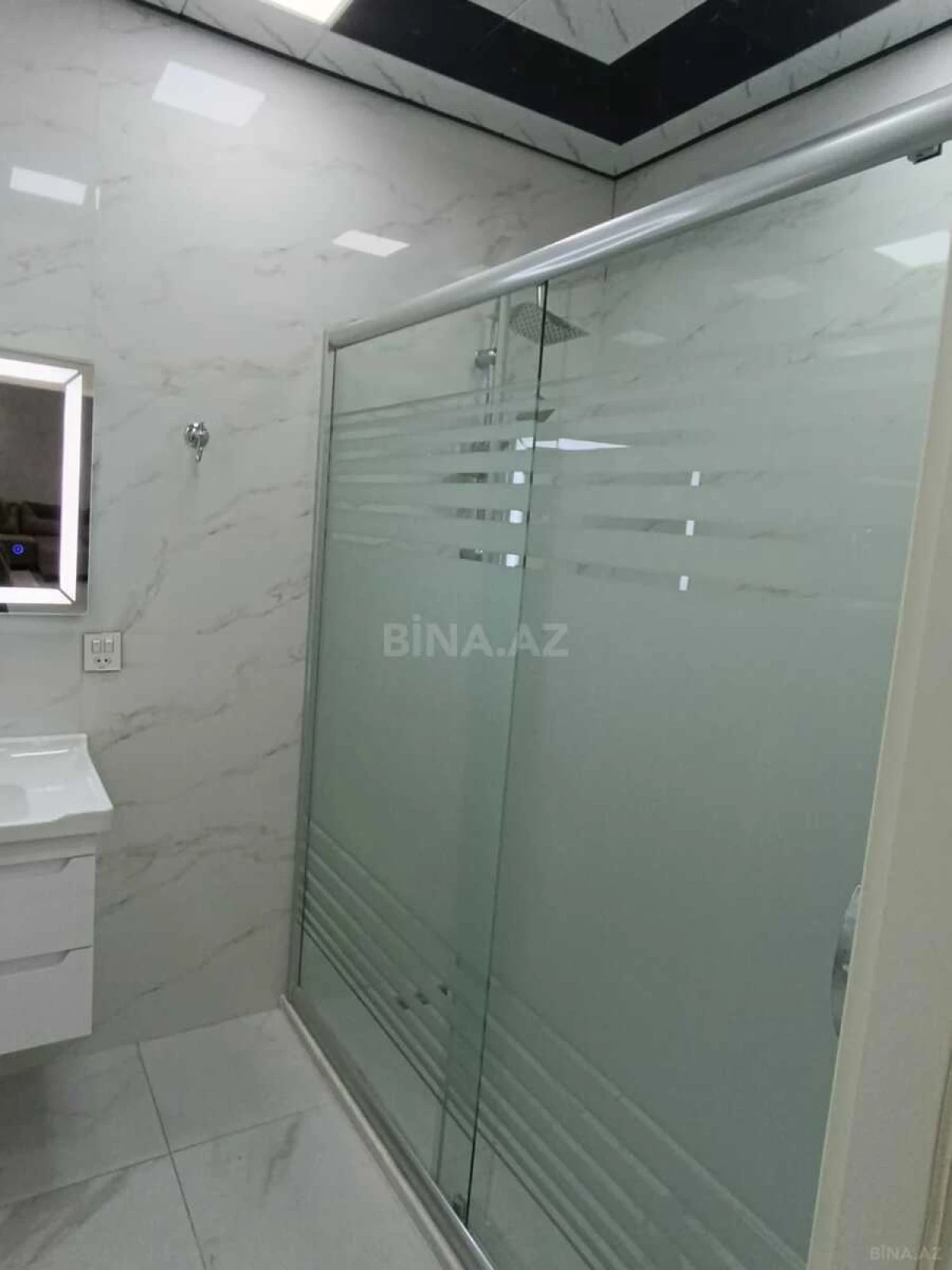 Kirayə verilir 2 otaqlı mənzil 100 m²