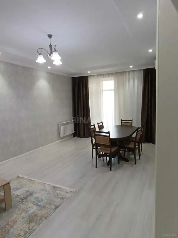 Kirayə verilir 2 otaqlı mənzil 100 m²