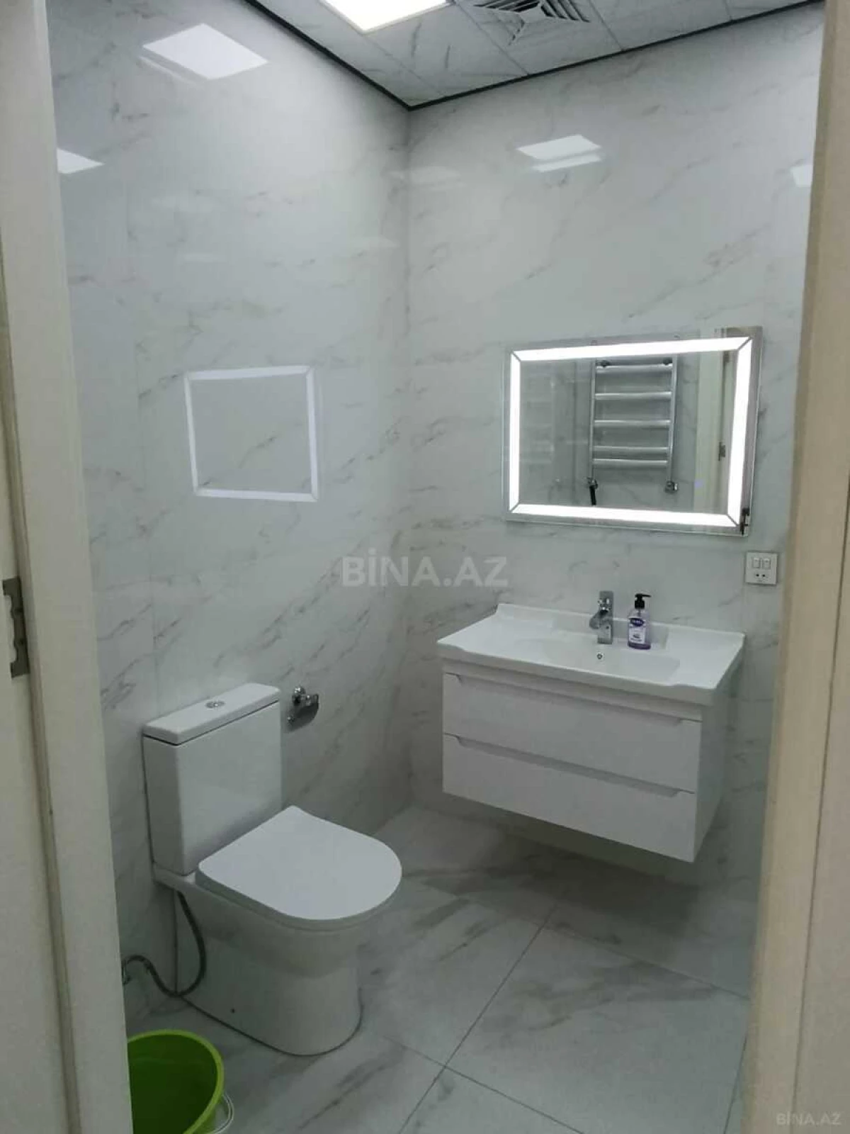 Kirayə verilir 2 otaqlı mənzil 100 m²