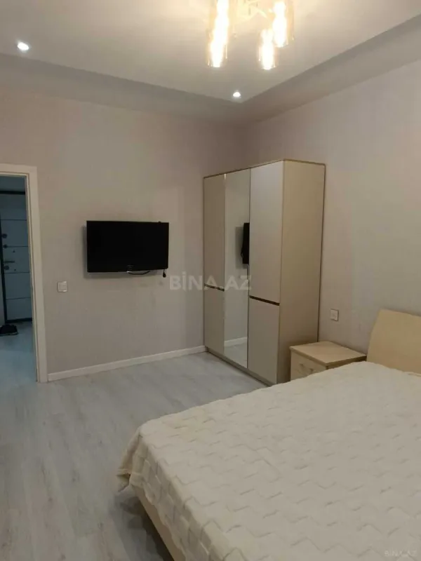 Kirayə verilir 2 otaqlı mənzil 100 m²