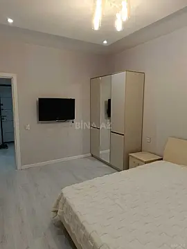 Kirayə verilir 2 otaqlı mənzil 100 m²