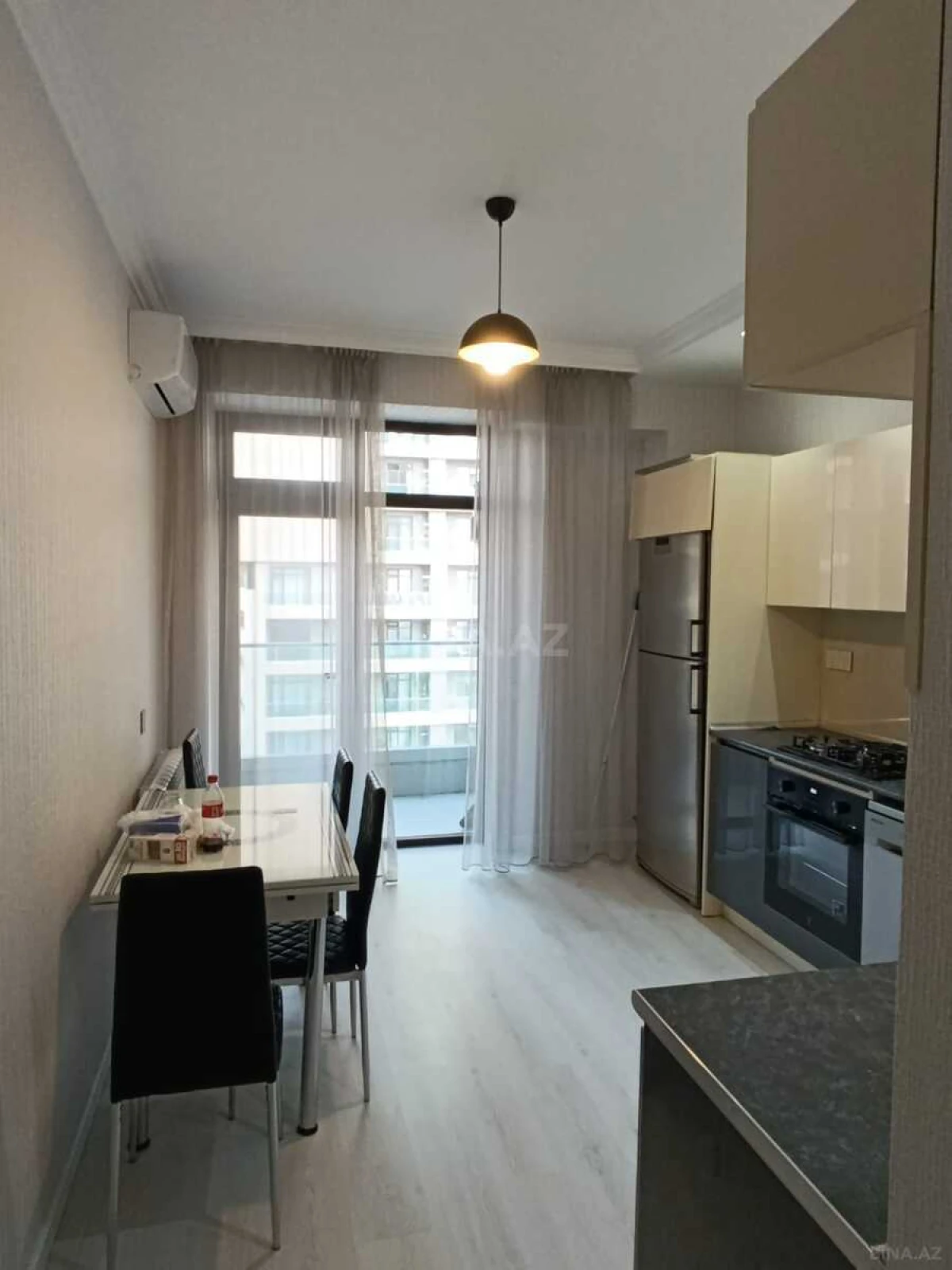 Kirayə verilir 2 otaqlı mənzil 100 m²