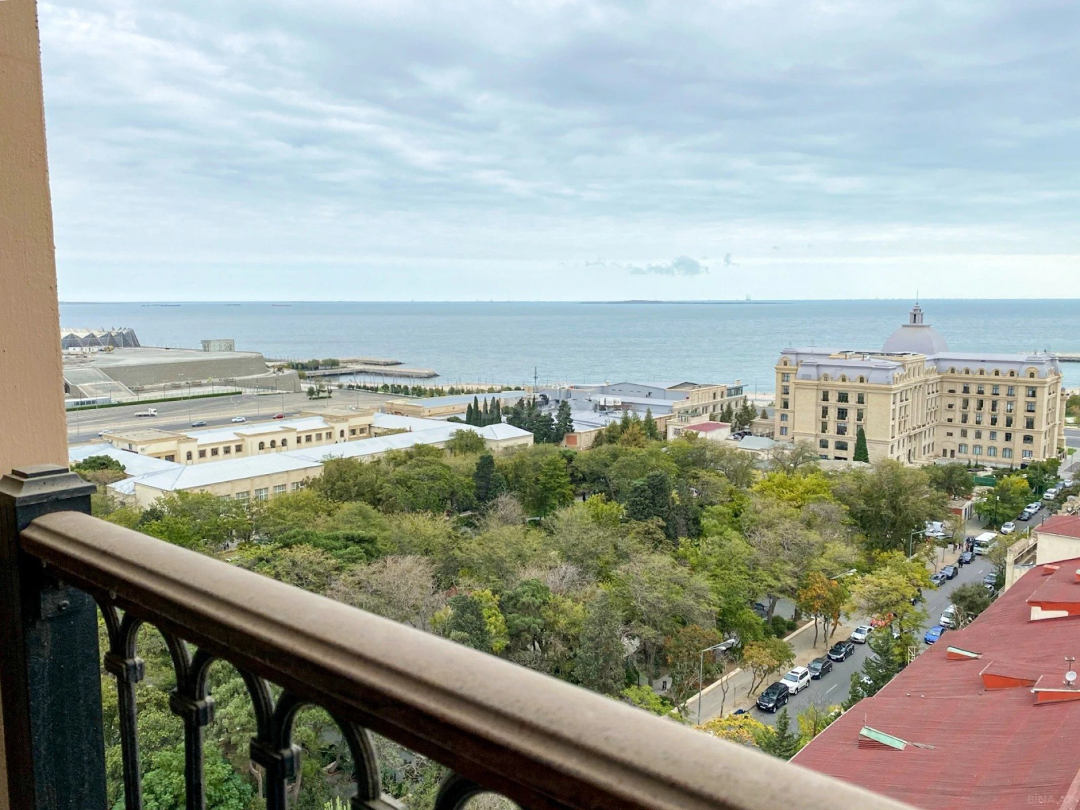 Satılır 2 otaqlı mənzil 65 m²