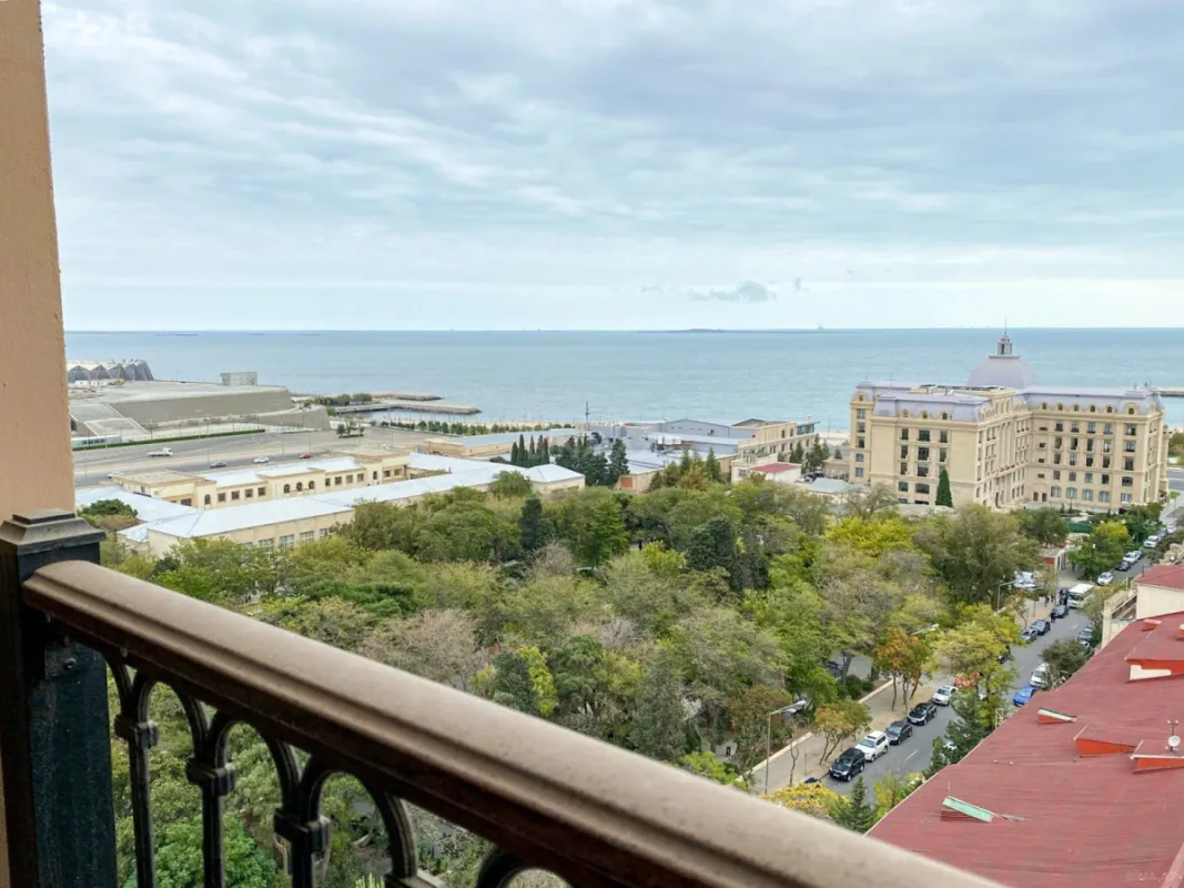 Satılır 2 otaqlı mənzil 65 m²