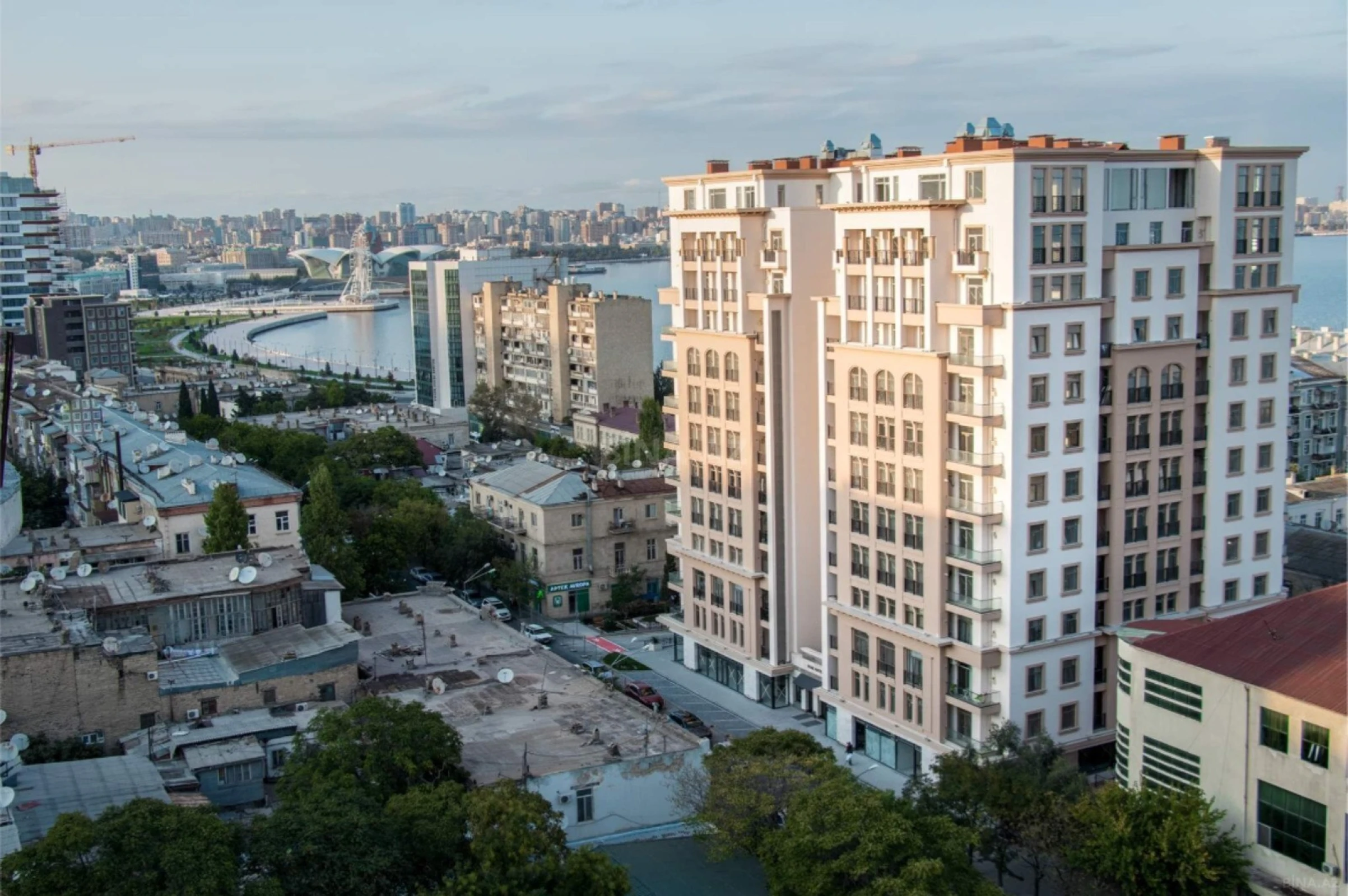 Satılır 2 otaqlı mənzil 65 m²