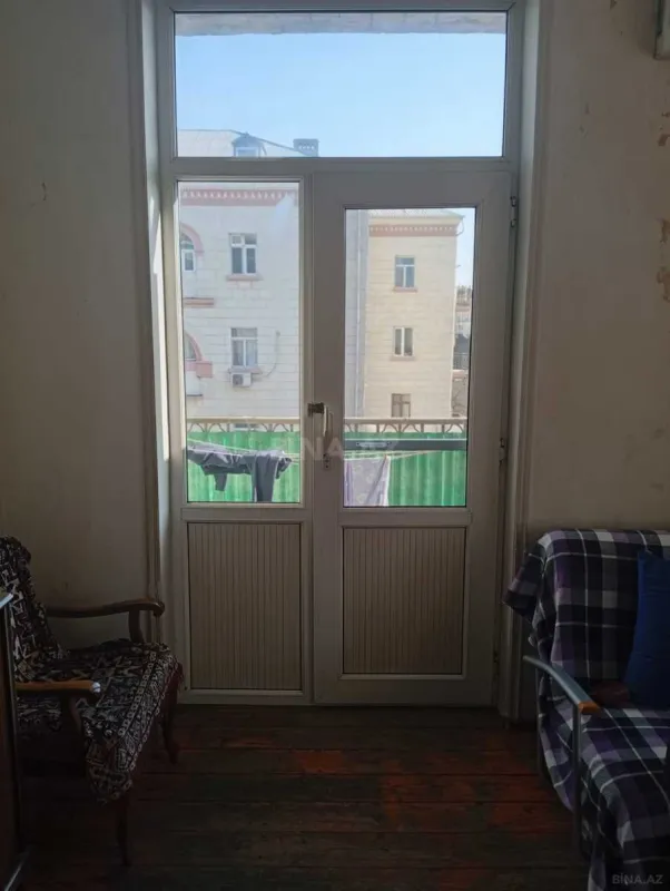 Satılır 1 otaqlı mənzil 42 m²