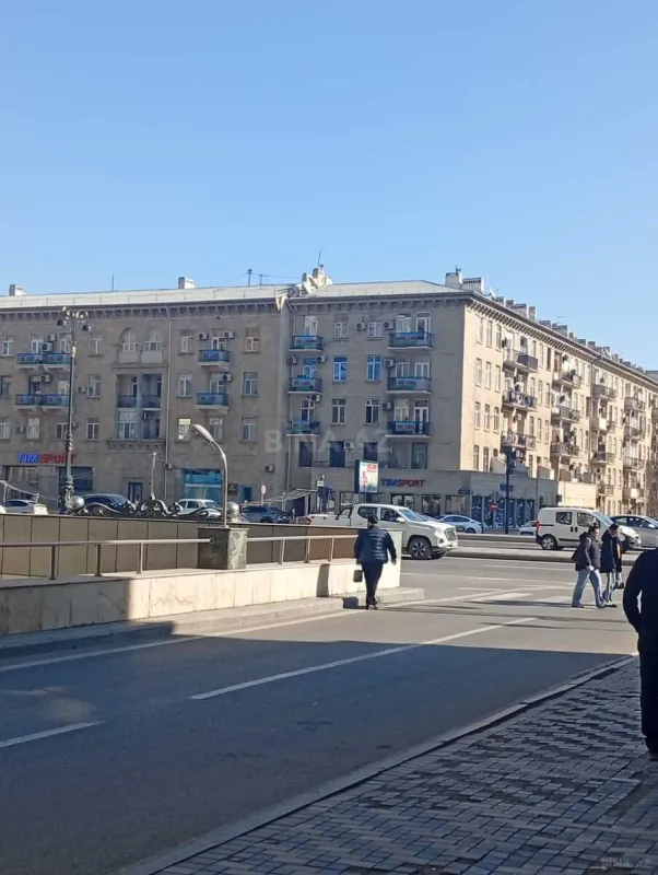 Satılır 1 otaqlı mənzil 42 m²