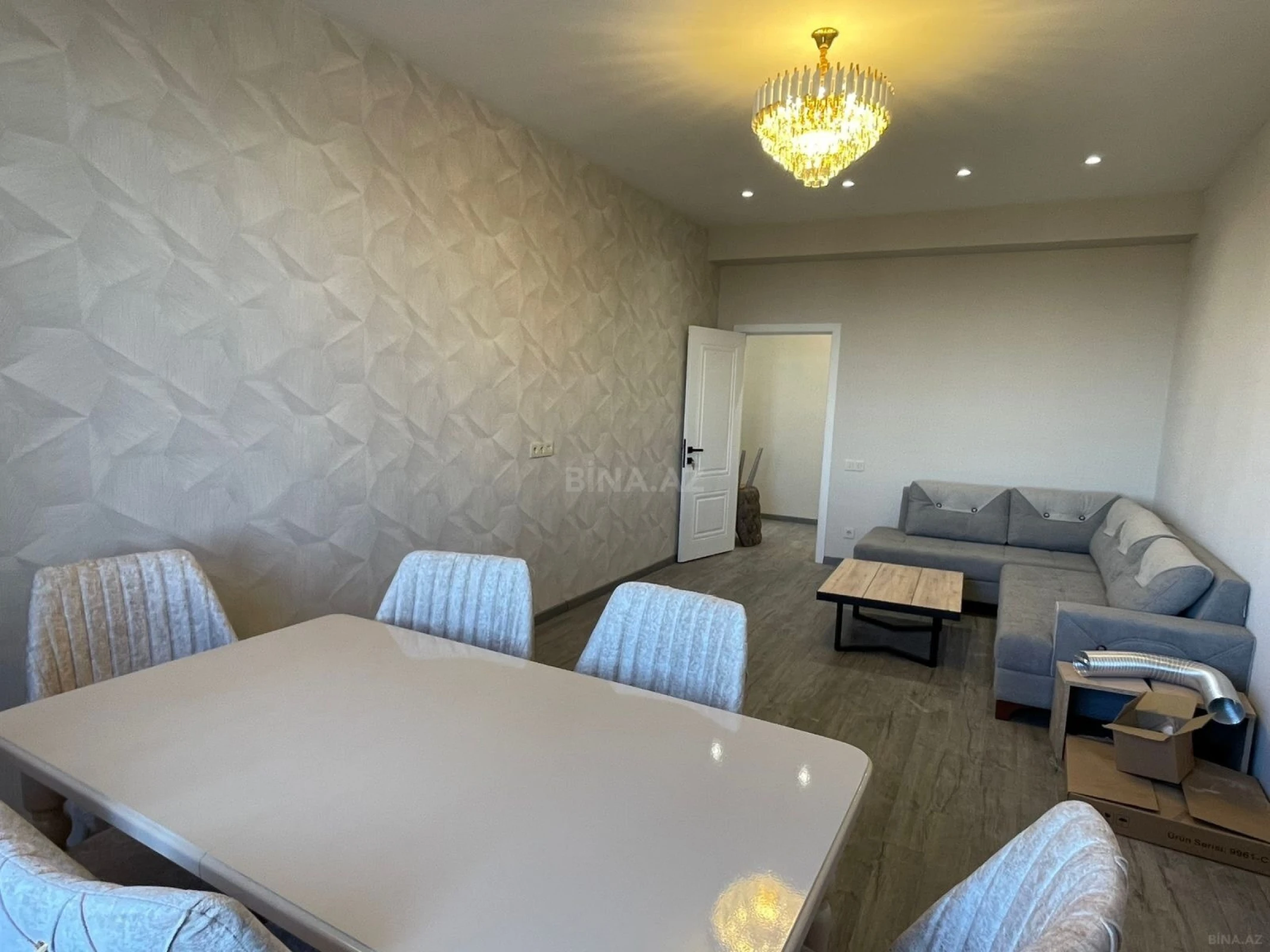 Kirayə verilir 2 otaqlı mənzil 100 m²