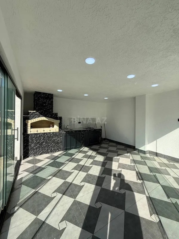 Satılır 5 otaqlı həyət evi 200 m²