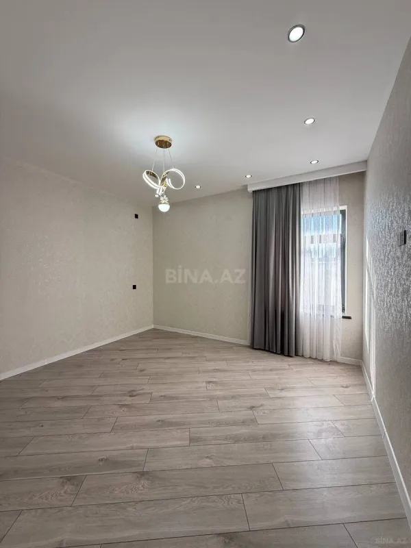 Satılır 5 otaqlı həyət evi 200 m²