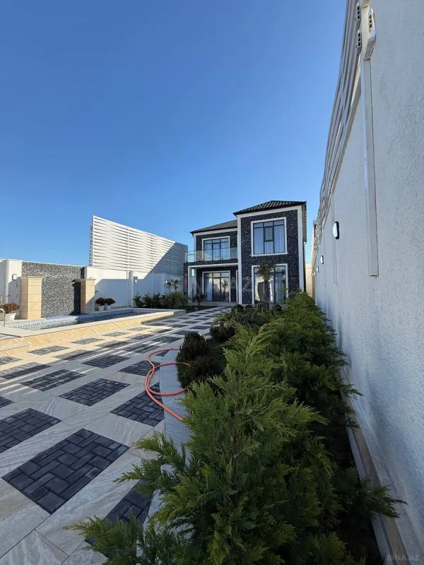 Satılır 5 otaqlı həyət evi 200 m²
