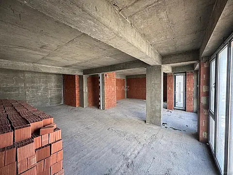 Satılır 2 otaqlı mənzil 108.2 m²