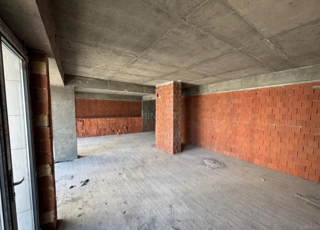 Satılır 2 otaqlı mənzil 108.2 m²