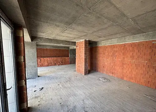 Satılır 2 otaqlı mənzil 108.2 m²