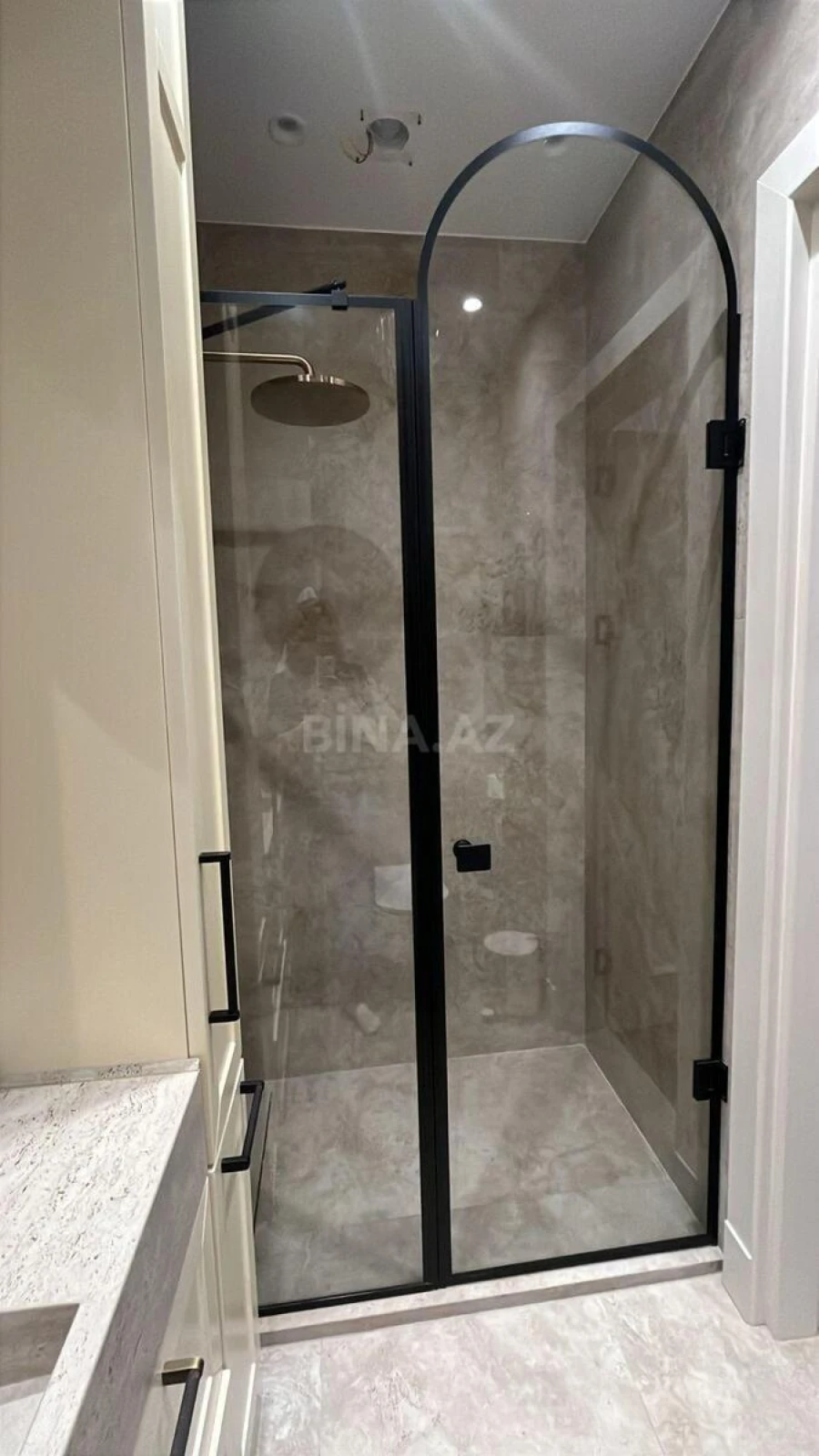 Satılır 3 otaqlı mənzil 112.4 m²