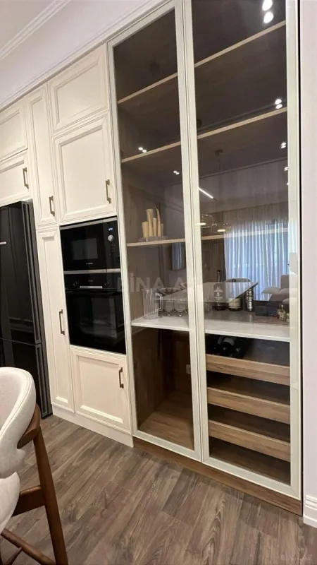 Satılır 3 otaqlı mənzil 112.4 m²