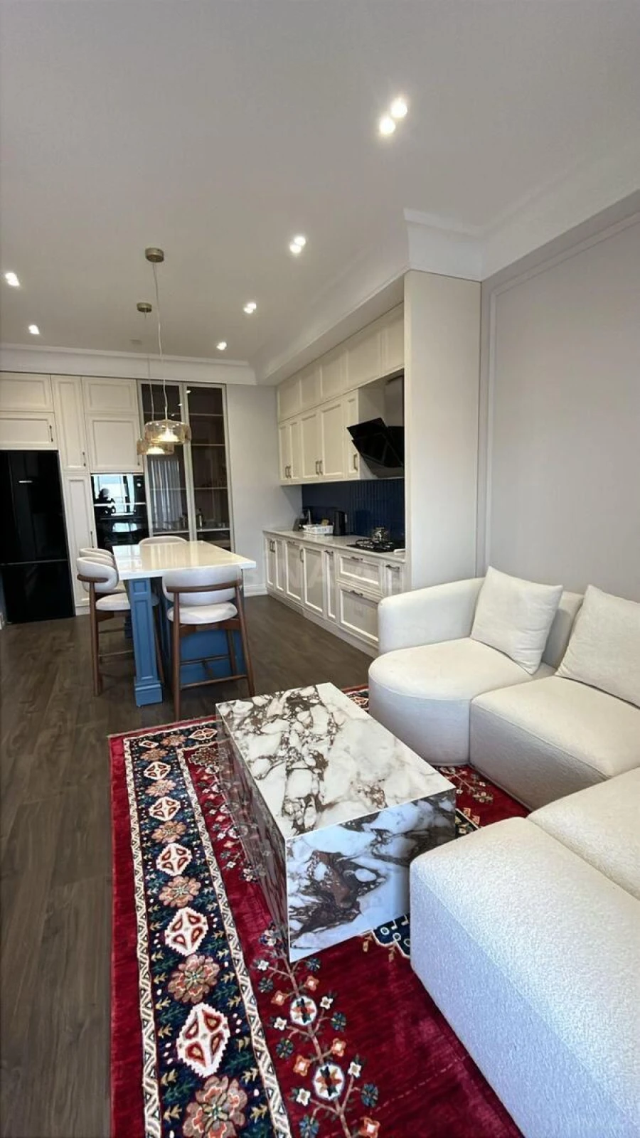 Satılır 3 otaqlı mənzil 112.4 m²