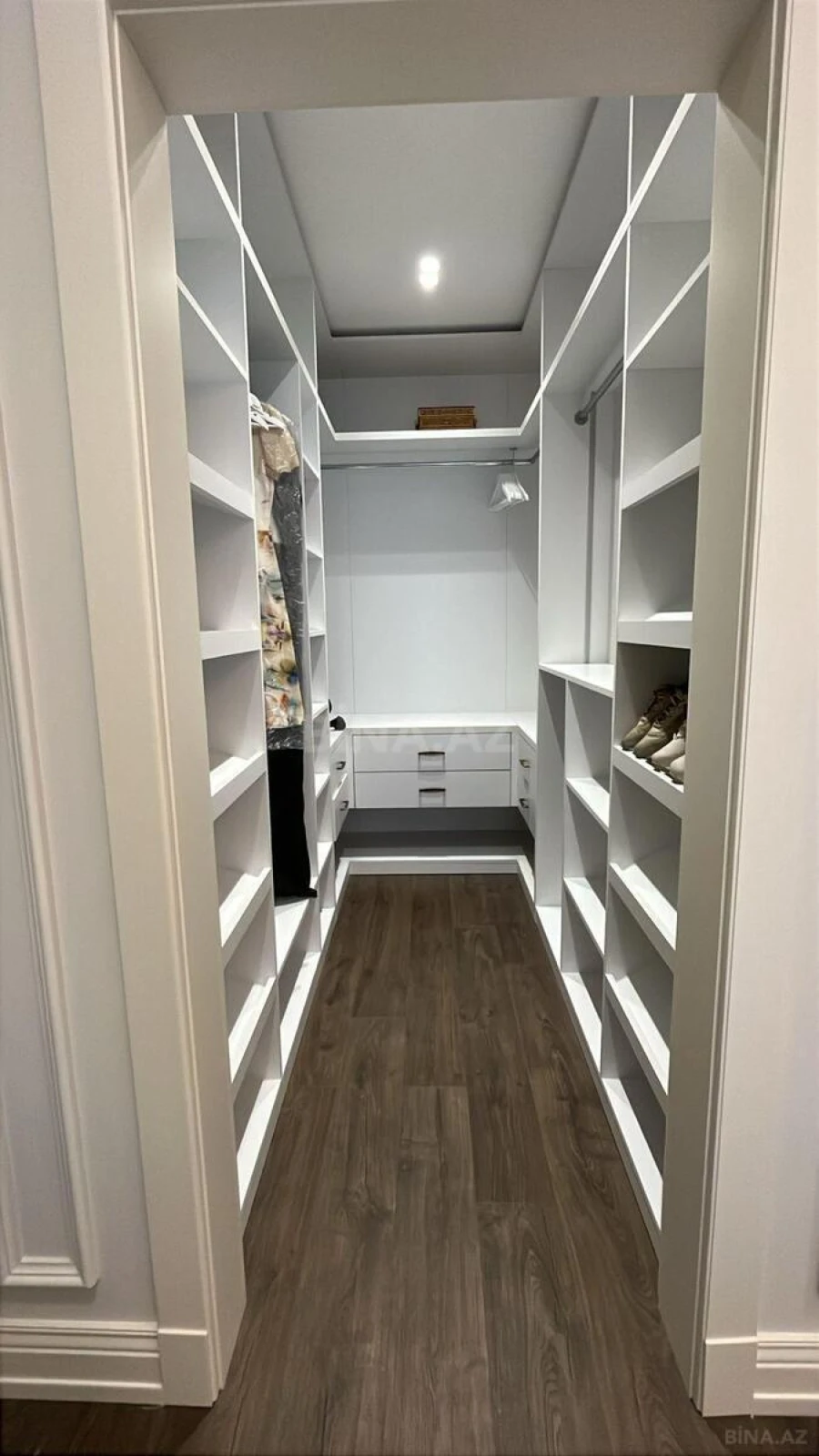 Satılır 3 otaqlı mənzil 112.4 m²