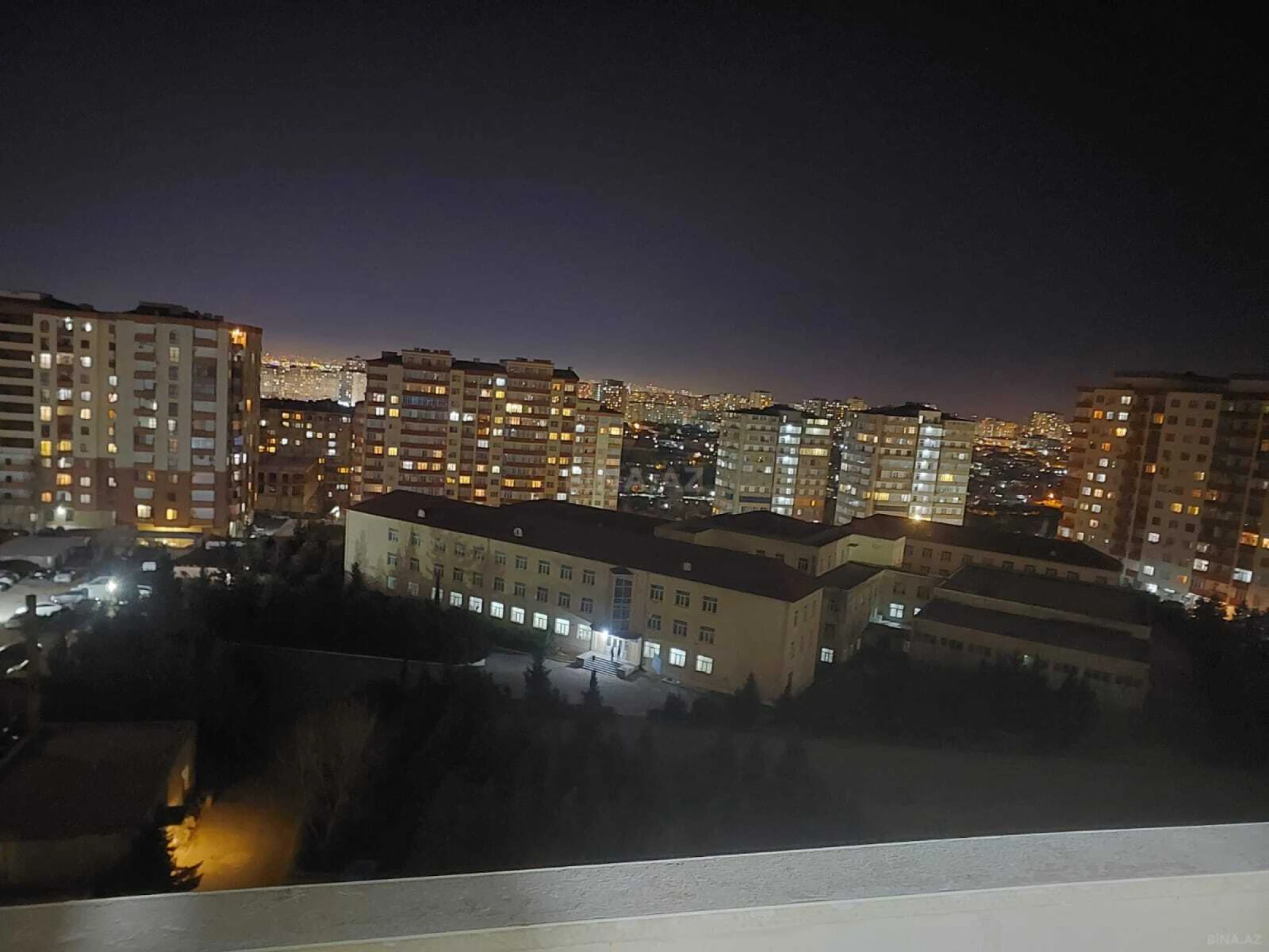 Satılır 3 otaqlı mənzil 134 m²