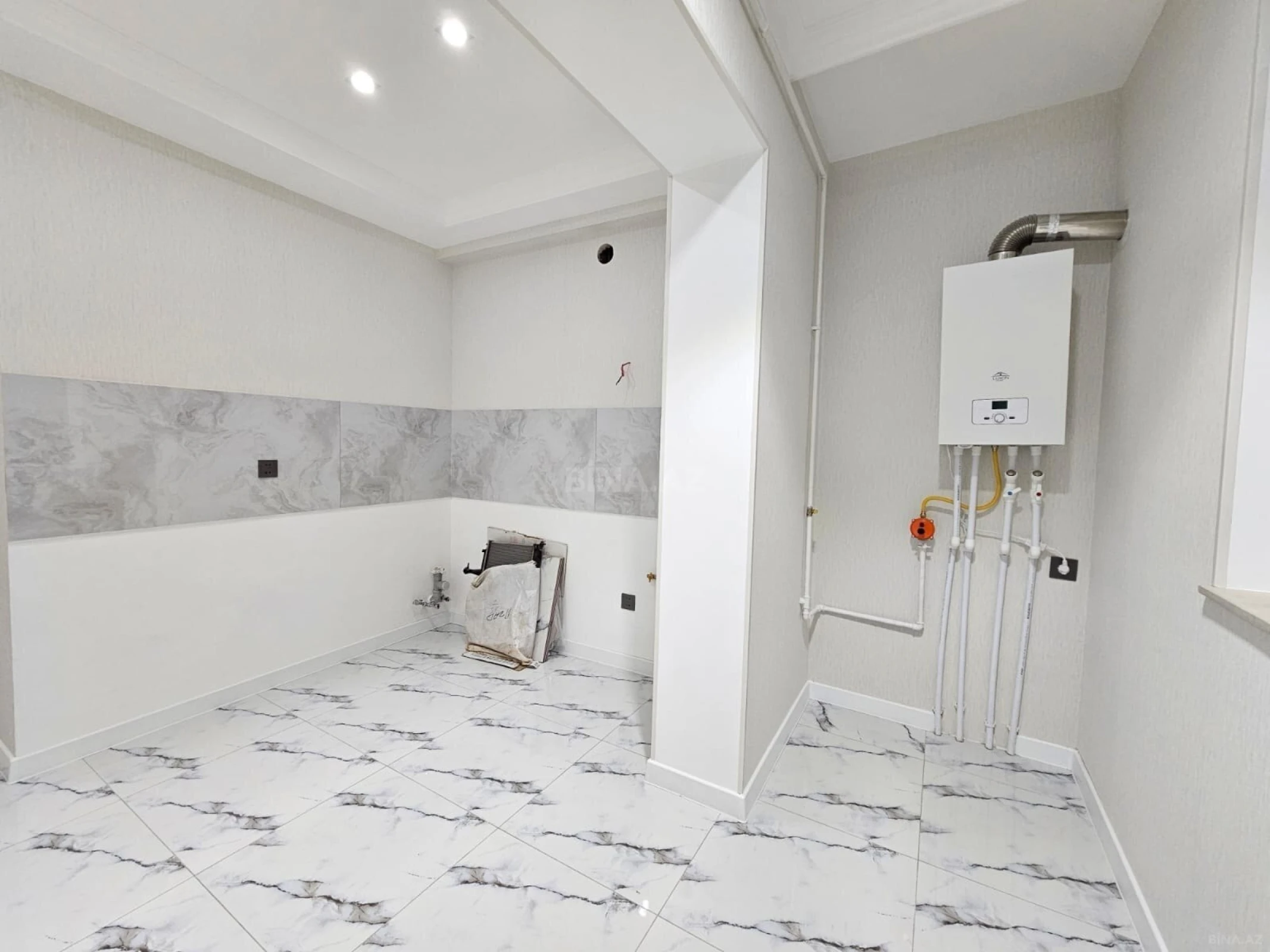 Satılır 2 otaqlı mənzil 55 m²