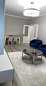 Kirayə verilir 2 otaqlı mənzil 105 m²