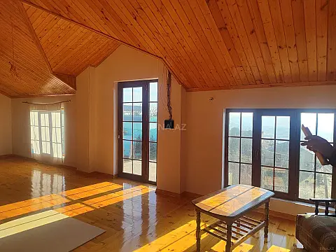 Satılır 4 otaqlı həyət evi 160 m²