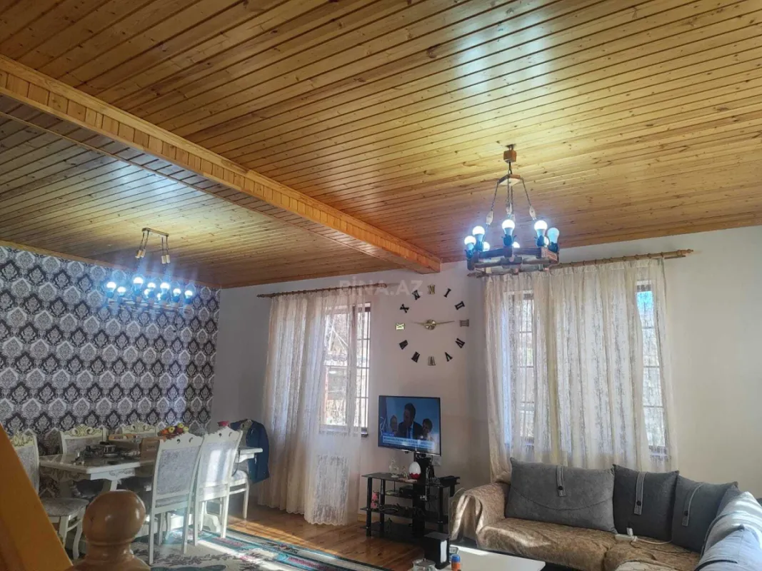 Satılır 4 otaqlı həyət evi 160 m²