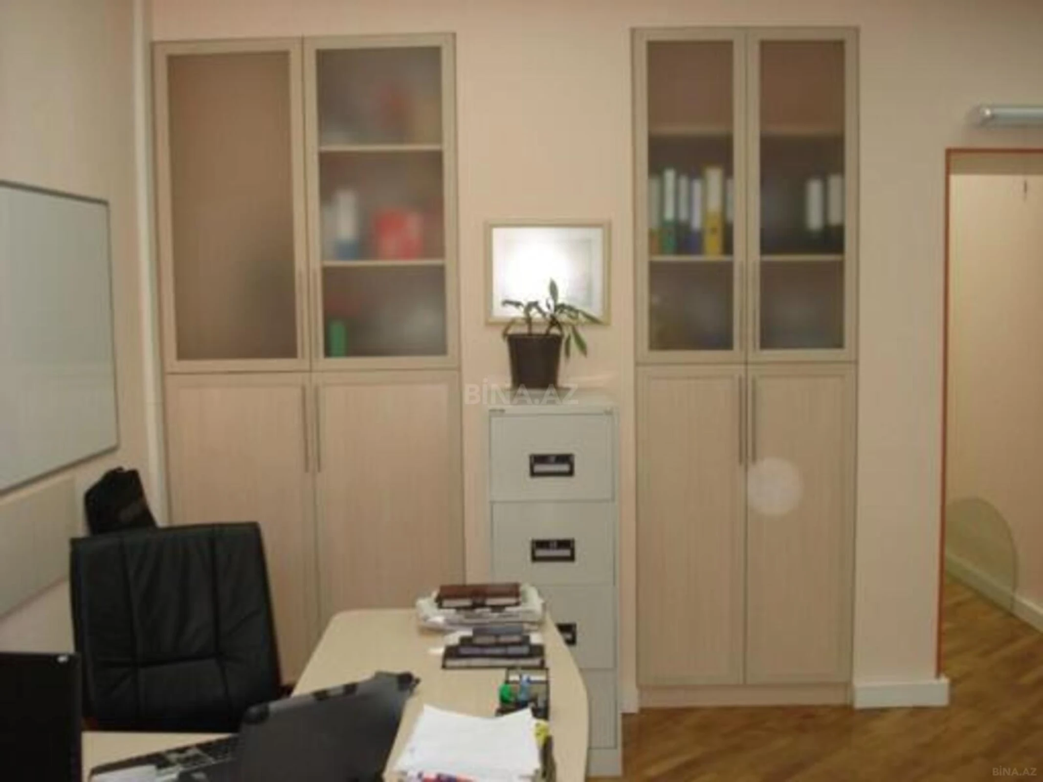 Kirayə verilir 2 otaqlı ofis 50 m²