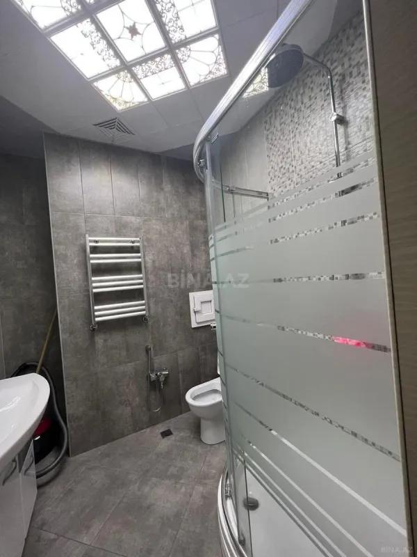 Kirayə verilir 2 otaqlı mənzil 100 m²