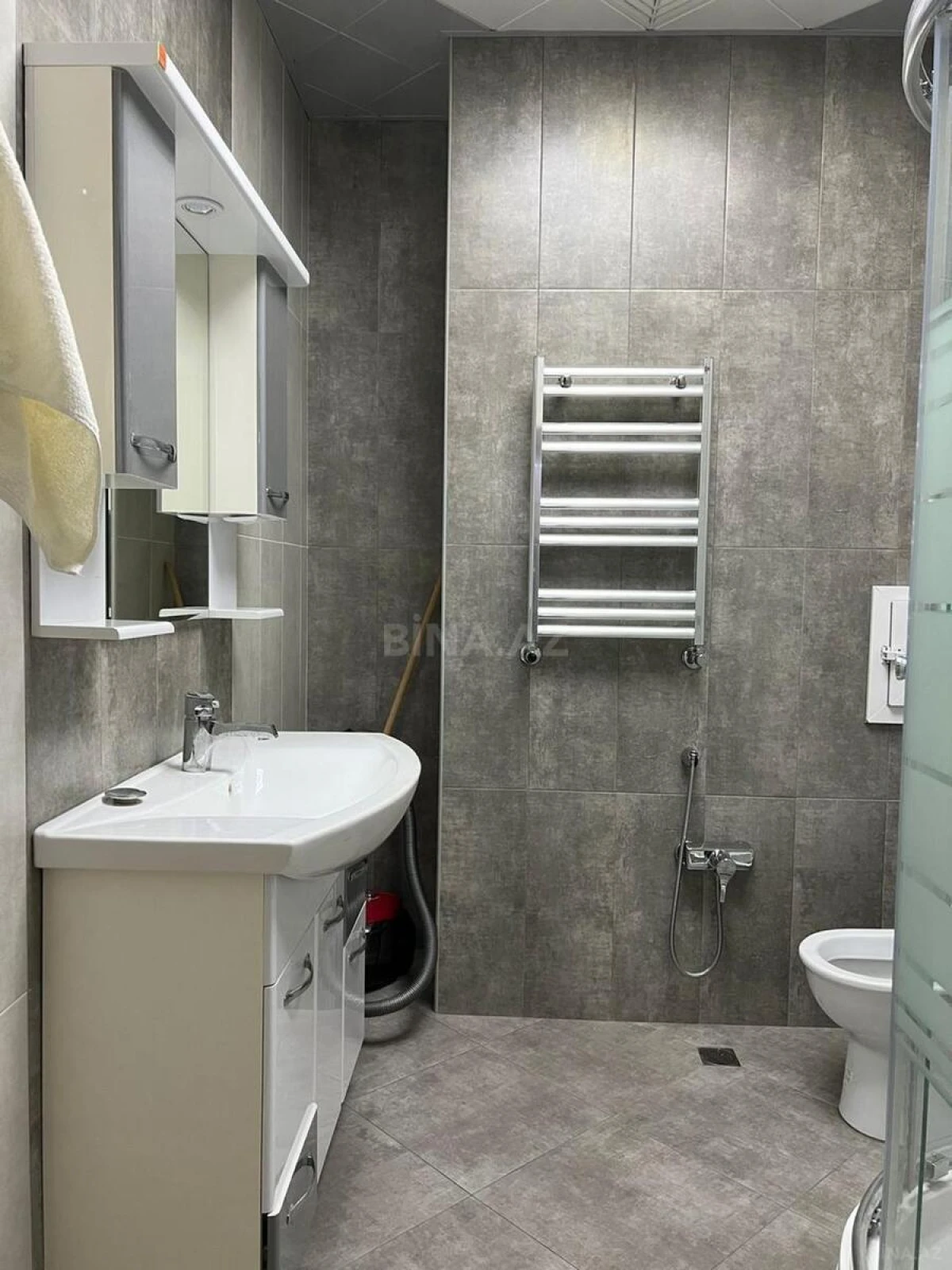 Kirayə verilir 2 otaqlı mənzil 100 m²