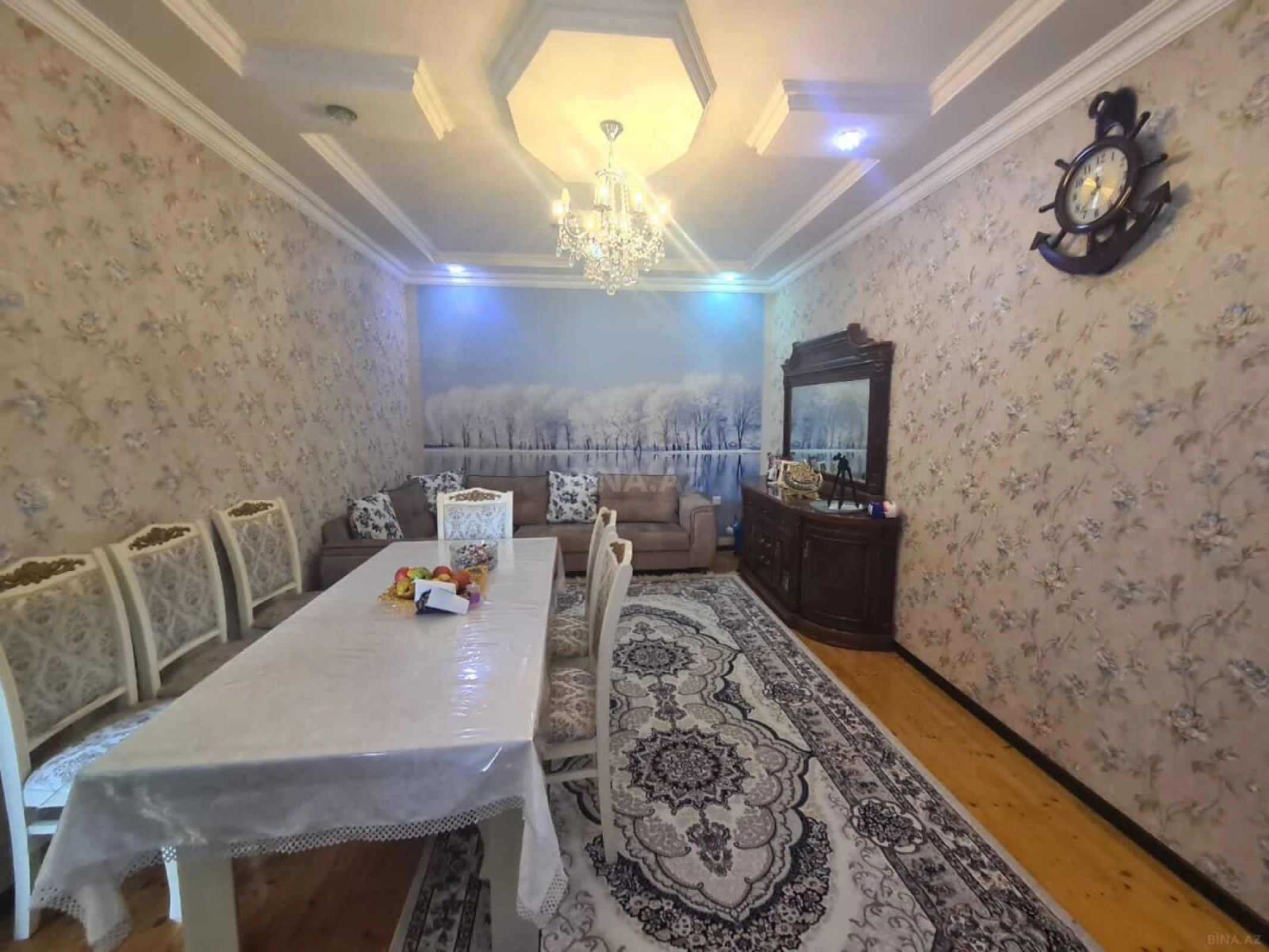 Satılır 6 otaqlı həyət evi 240 m²